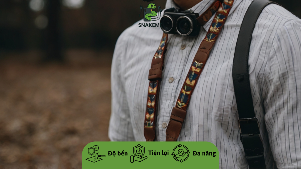 Phối đồ cùng dây đeo cá tính